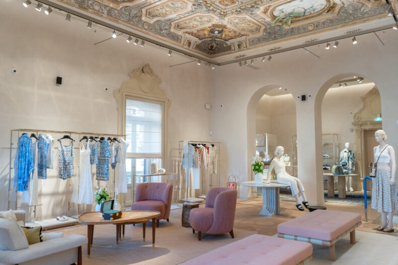 Louis Vuitton unveils its first Italian Café and new store in Taormina -  The Blonde Salad