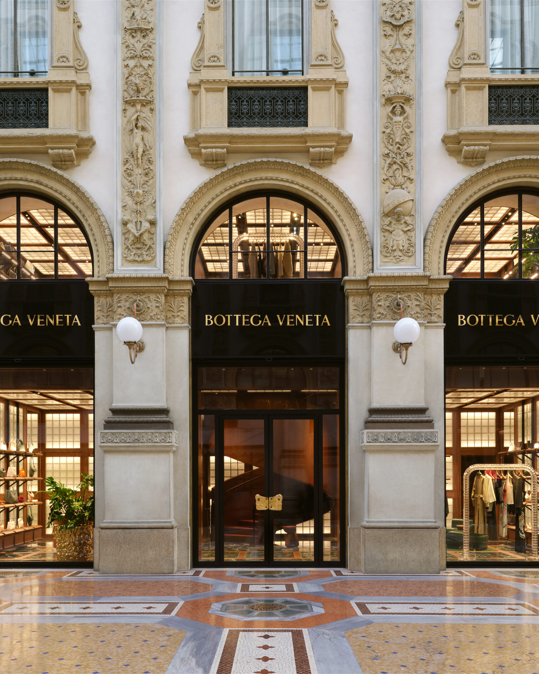 bottega-veneta-s-new-store-opens-in-milan-the-blonde-salad