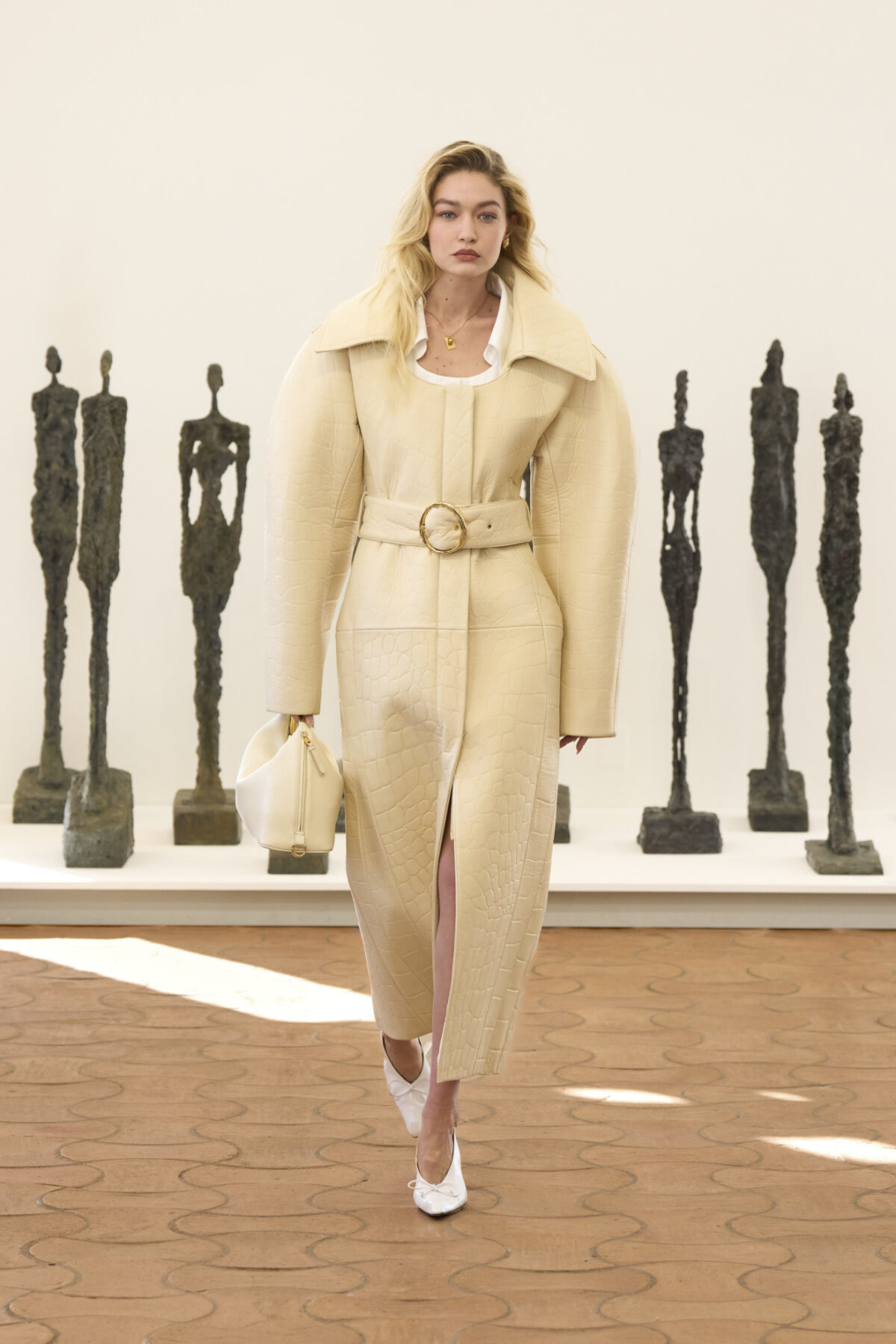 Jacquemus Capri Beige